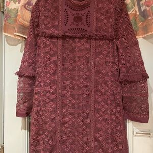 Love Shack Fency, elegant dress in burgundy.